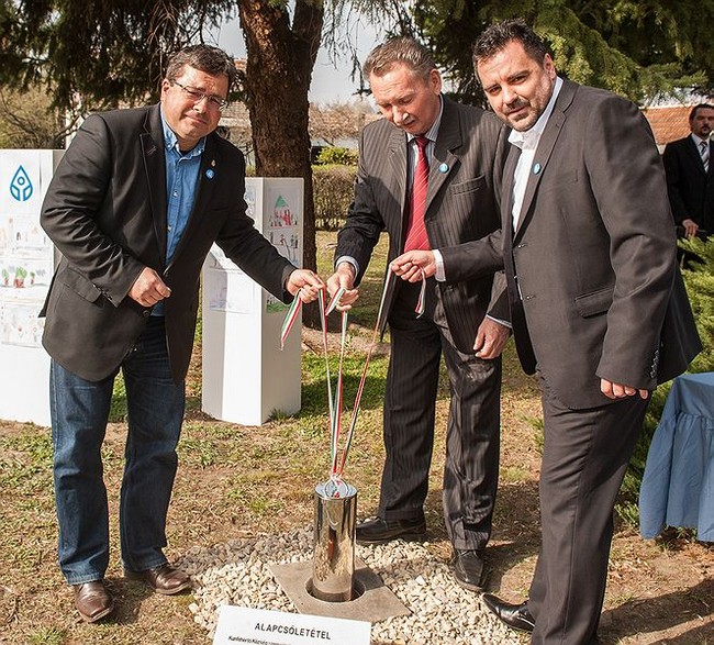 Indul a csatornázás Kunfehértón
